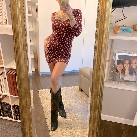 Floral Bodycon👀 - Picture 2 of 4